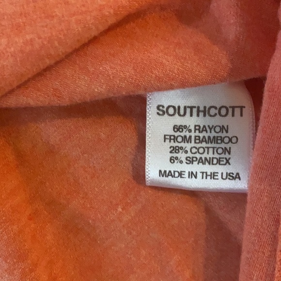 Southcott Threads Women's Pink Short-Sleeve Top - Picture 4 of 5